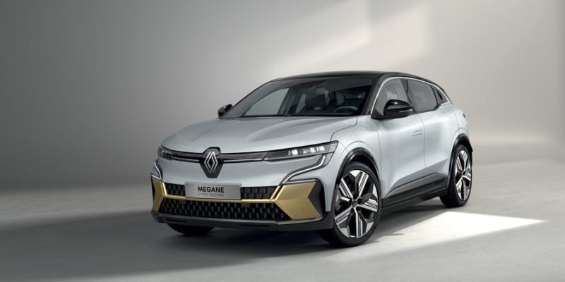 La Peugeot 308 Hybride face à la Renault Mégane E-Tech électrique