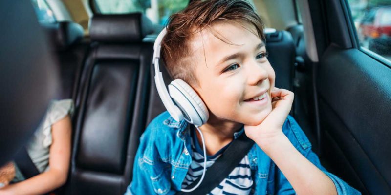 Comment occuper les enfants lors des longs trajets en voiture ?