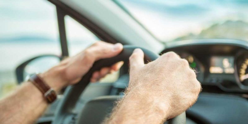 Comment adopter la bonne position de conduite au volant ?
